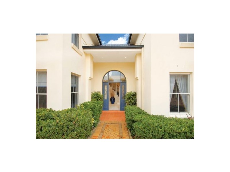 2 Brookpine Pl, West Pennant Hills NSW 2125