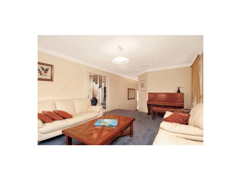 2 Brookpine Pl, West Pennant Hills NSW 2125