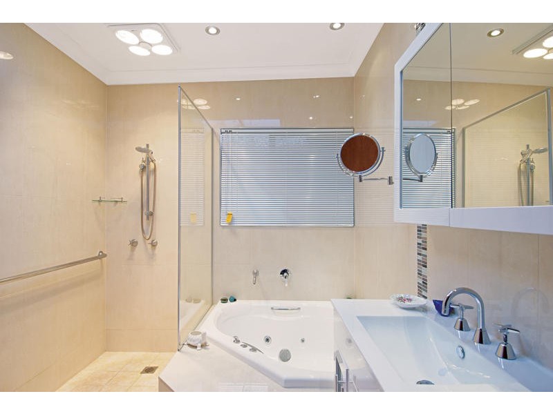 72 Cook Street, Baulkham Hills NSW 2153