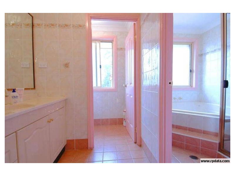 4 Hillsborough Court, Cherrybrook NSW 2126