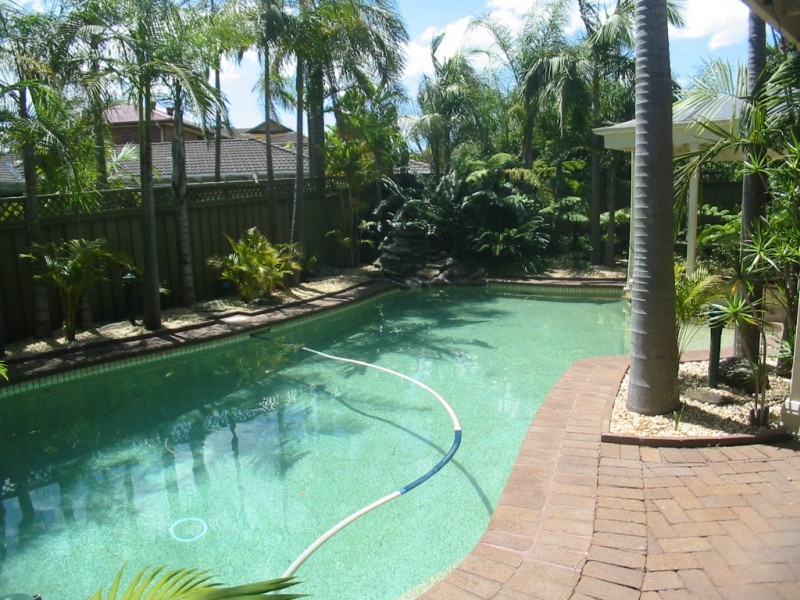 4 Alana Dr, West Pennant Hills NSW 2125