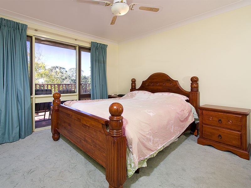 12 Raine Ave, North Rocks NSW 2151