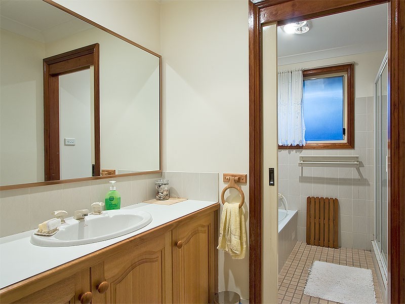 6 Finley Place, Glenhaven NSW 2156