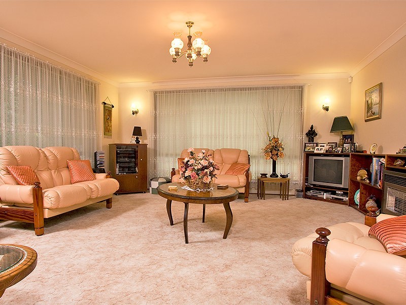 2 Blackwattle Pl, Cherrybrook NSW 2126