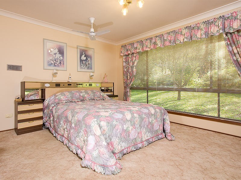 2 Blackwattle Pl, Cherrybrook NSW 2126