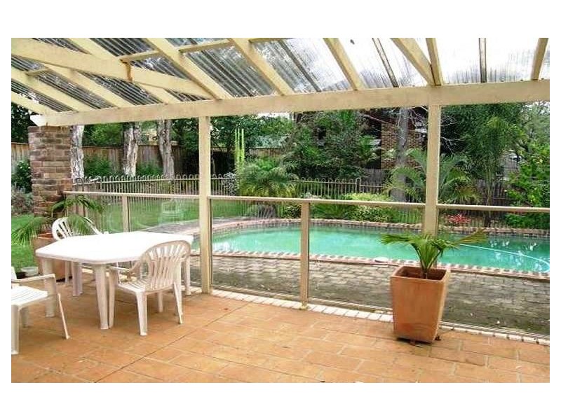 4 Randal Crescent, North Rocks NSW 2151