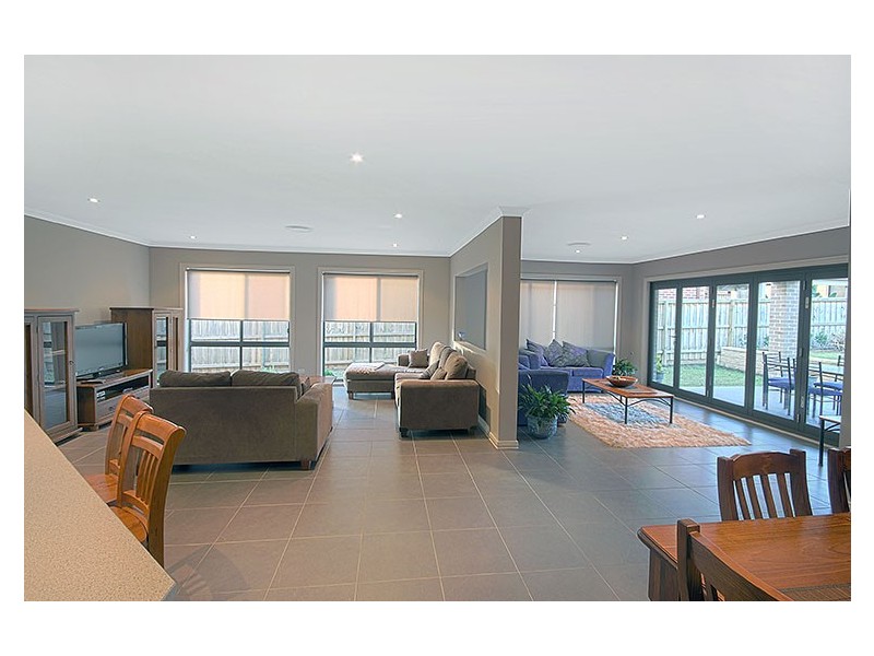 6 Gipps Place, Beaumont Hills NSW 2155