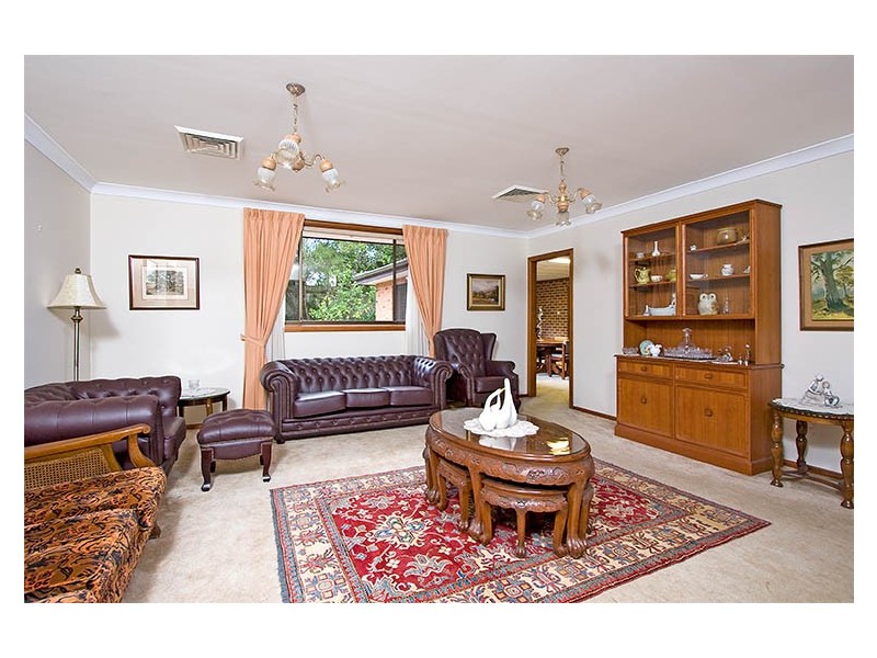 6 Swan Place, Pennant Hills NSW 2120