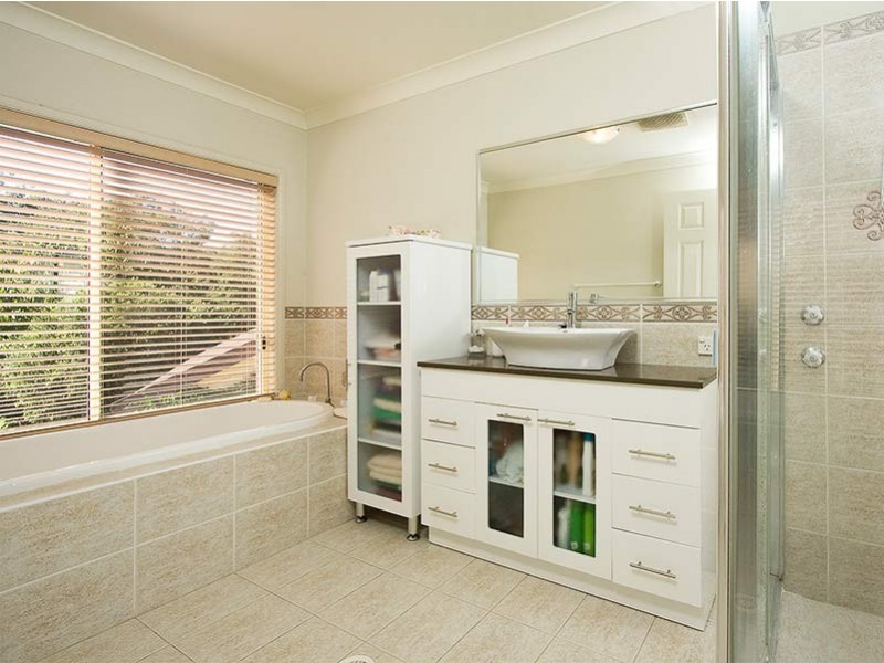 87 Thomas Wilksinson, Dural NSW 2158