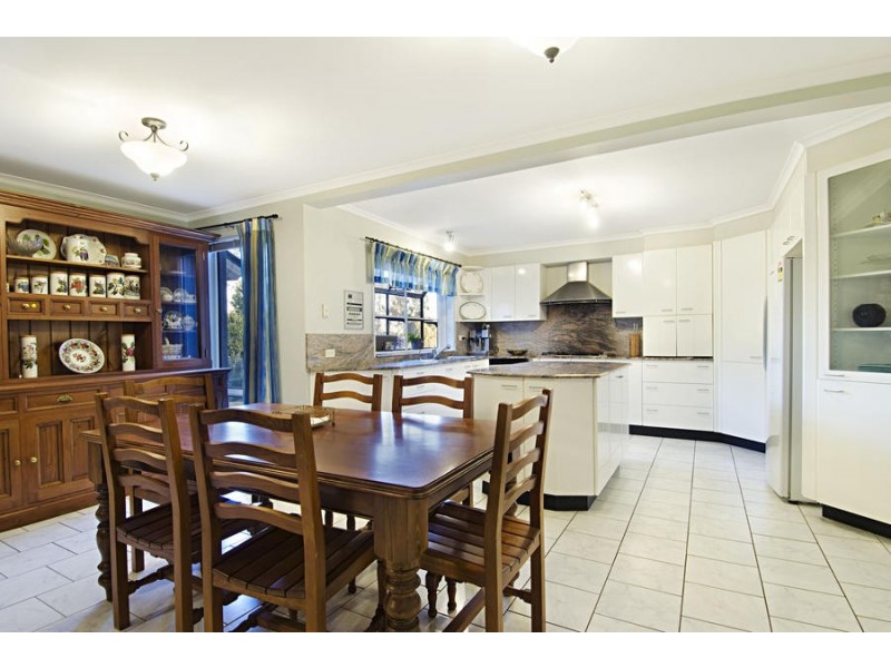 16 Glenridge Avenue, West Pennant Hills NSW 2125