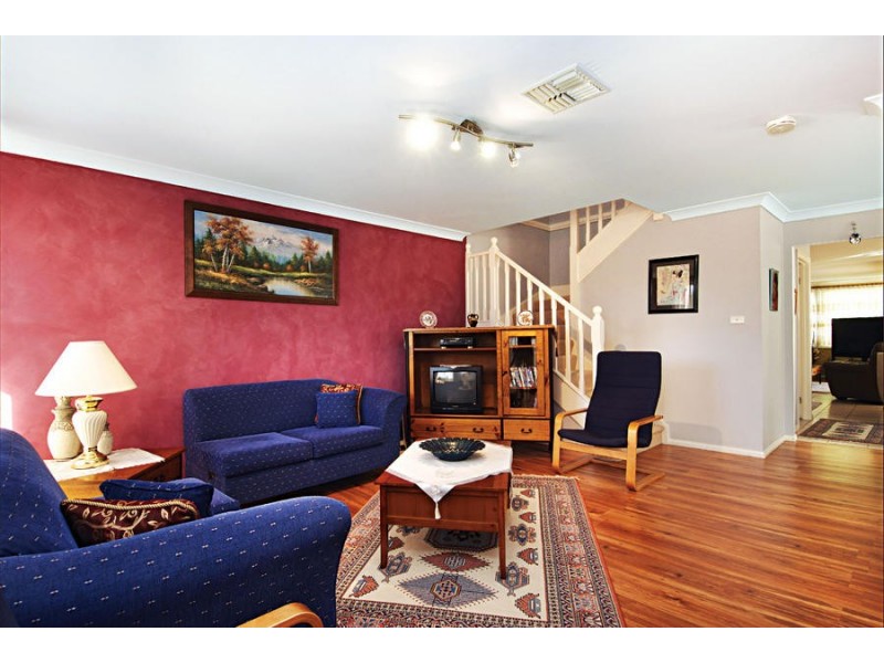 24 Iwan Place, Beaumont Hills NSW 2155