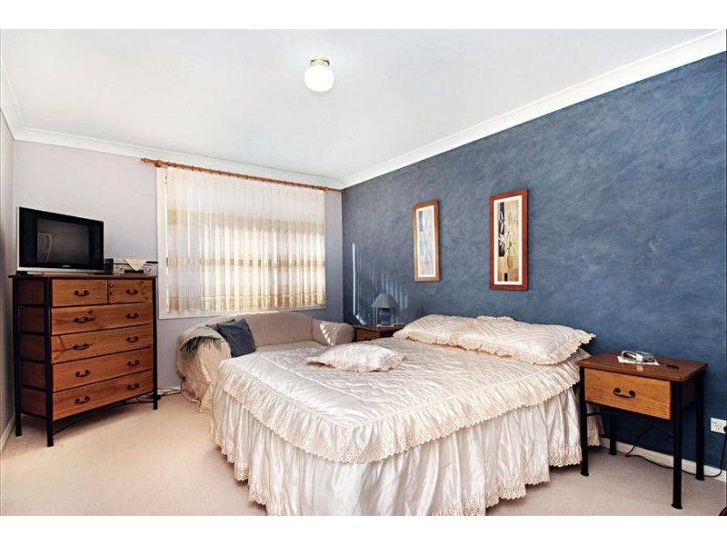 24 Iwan Place, Beaumont Hills NSW 2155