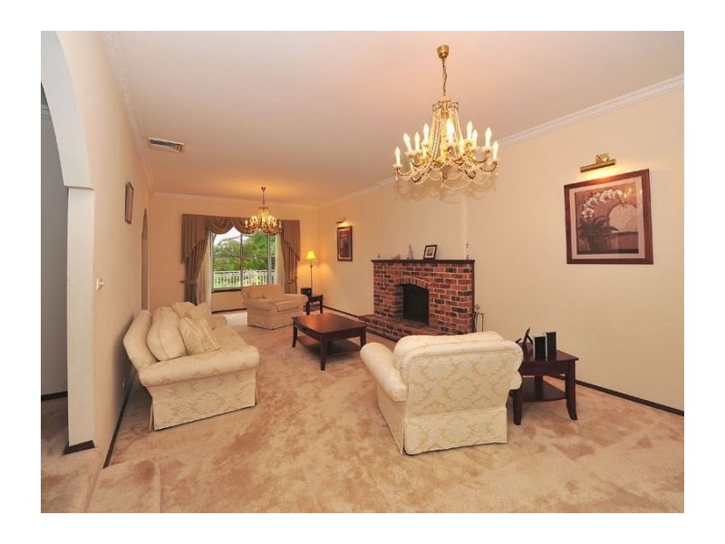 27 Mountain View Crescent, West Pennant Hills NSW 2125