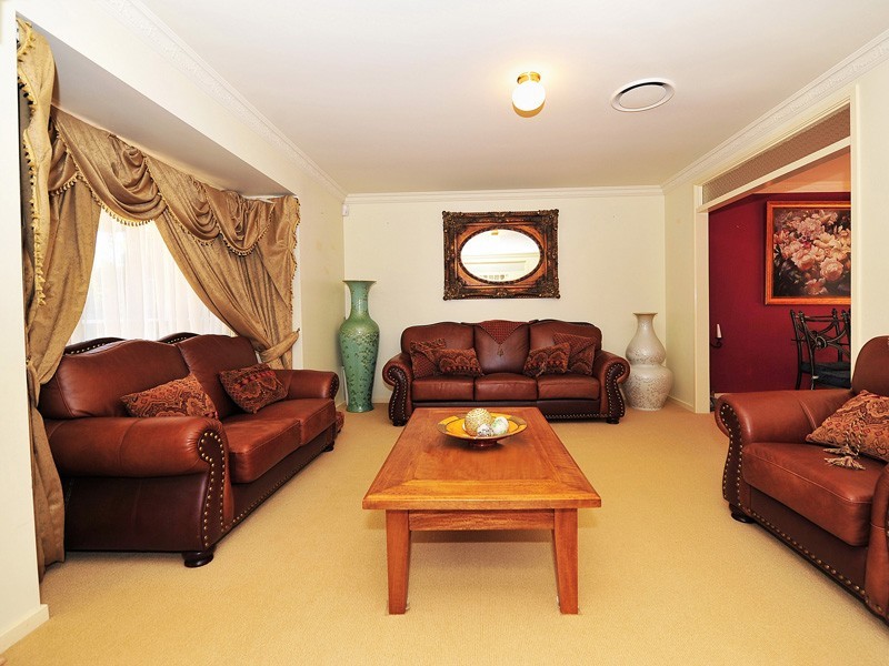 15 Caber Close, Dural NSW 2158