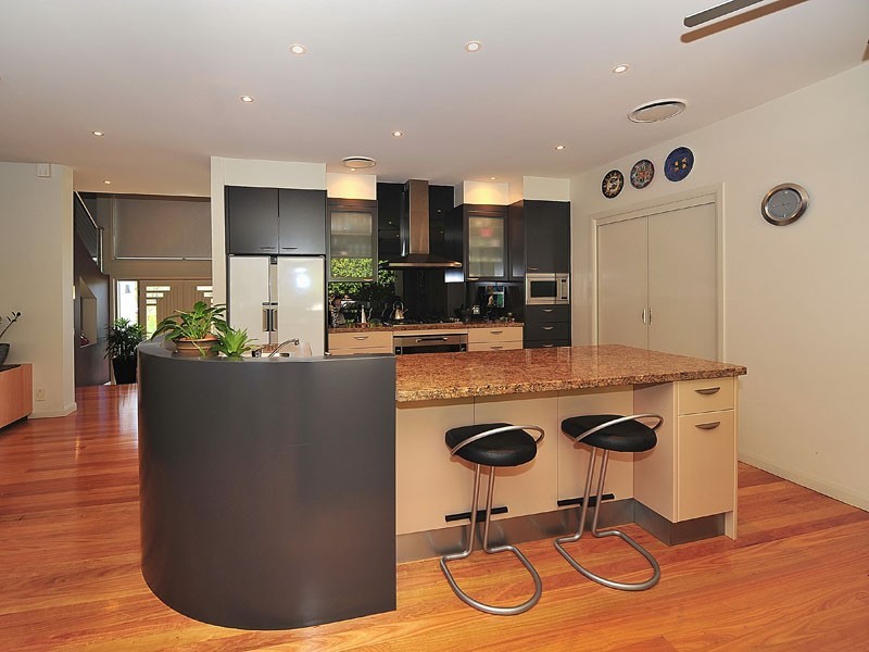 21 Deakin Place, West Pennant Hills NSW 2125