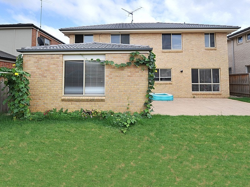 14 Compass Avenue, Beaumont Hills NSW 2155