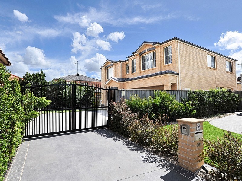 38 Drummond Avenue, Beaumont Hills NSW 2155