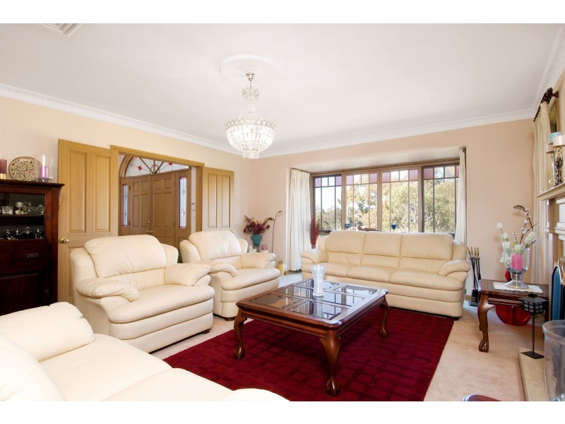 77 Oratava Avenue, West Pennant Hills NSW 2125