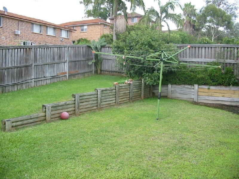 15 Hillgate Place, Castle Hill NSW 2154