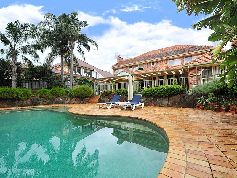 18 Glenfern Close, West Pennant Hills NSW 2125