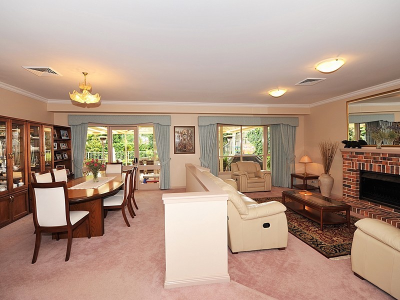 18 Glenfern Close, West Pennant Hills NSW 2125