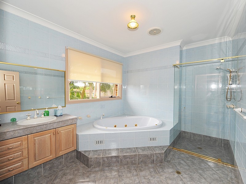 18 Glenfern Close, West Pennant Hills NSW 2125