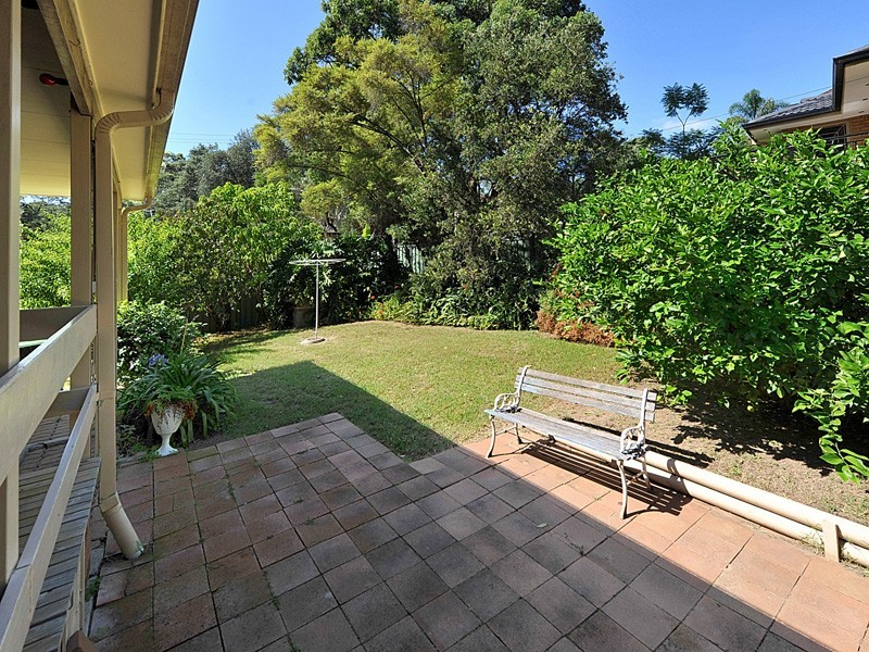 2 Kira Avenue, Northmead NSW 2152