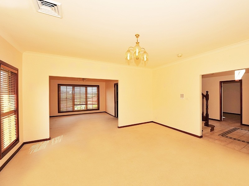 37 Balintore Drive, Castle Hill NSW 2154