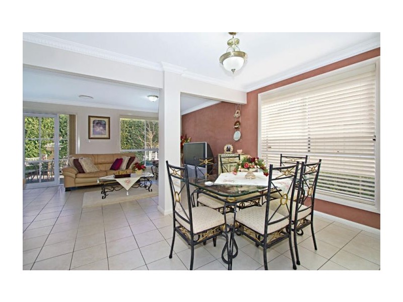 6 Morgan Place, Beaumont Hills NSW 2155