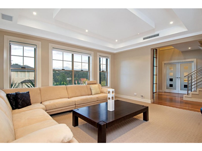 8 Janette Place, Castle Hill NSW 2154