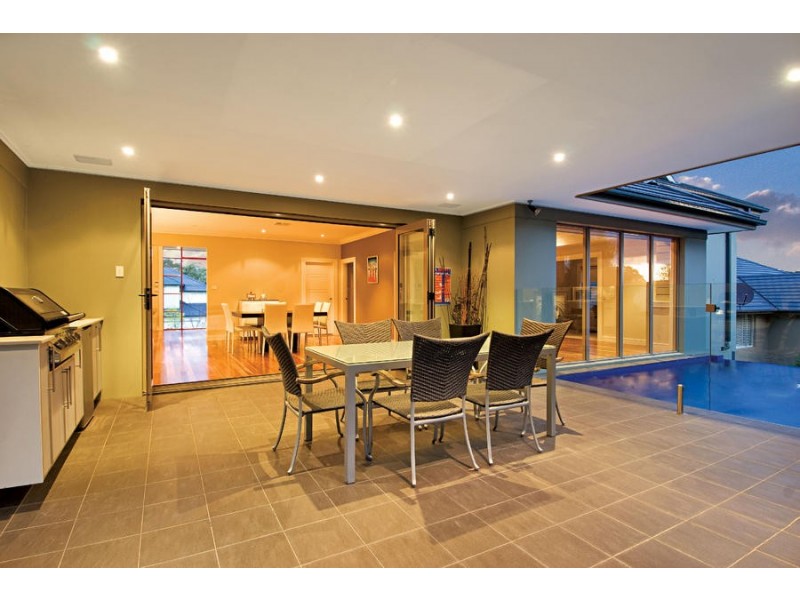 8 Janette Place, Castle Hill NSW 2154