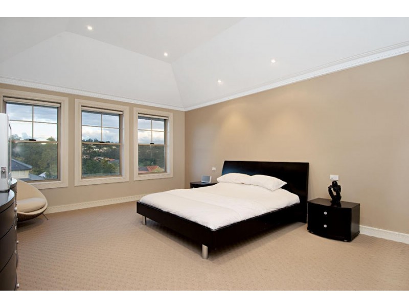 8 Janette Place, Castle Hill NSW 2154