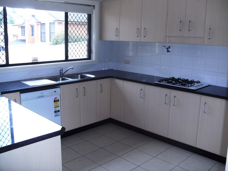 33 Robert Rd, Cherrybrook NSW 2126