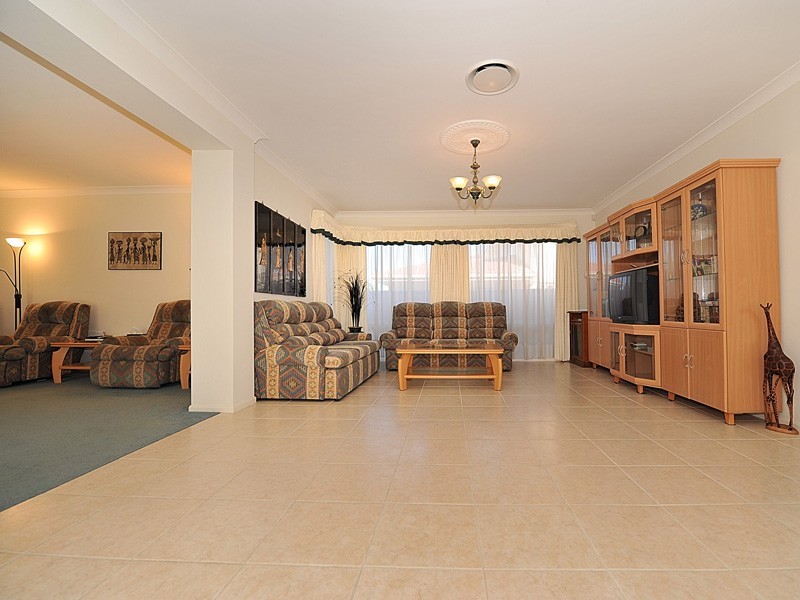 54 James Mileham Dr, Kellyville NSW 2155