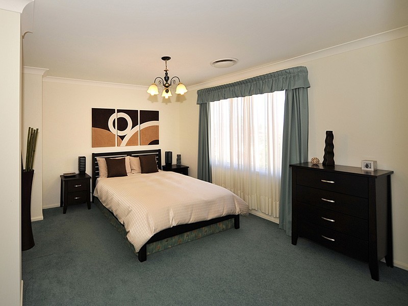 54 James Mileham Dr, Kellyville NSW 2155