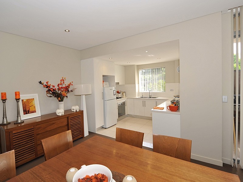 2/33-39 Cecil Ave, Castle Hill NSW 2154