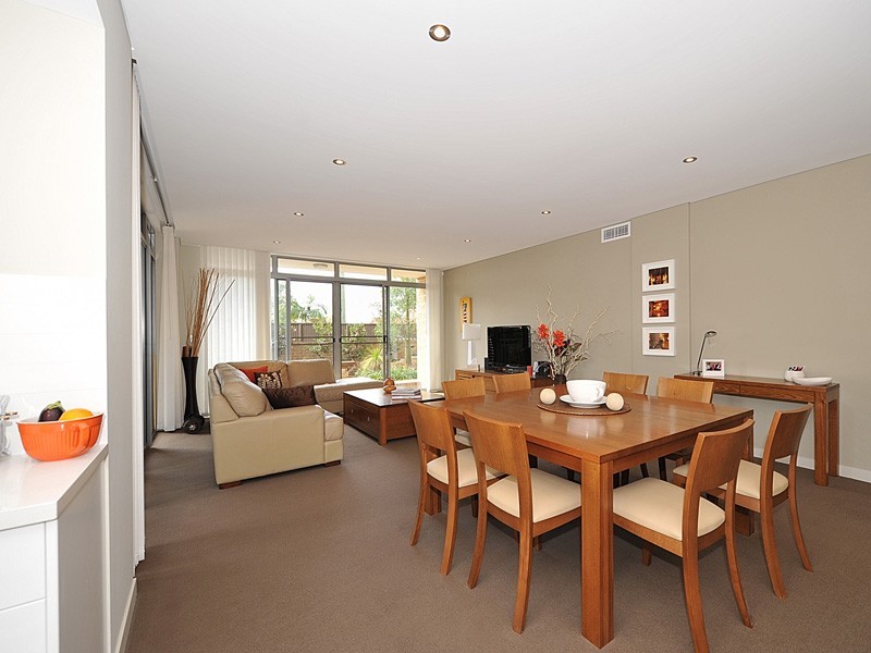 2/33-39 Cecil Ave, Castle Hill NSW 2154