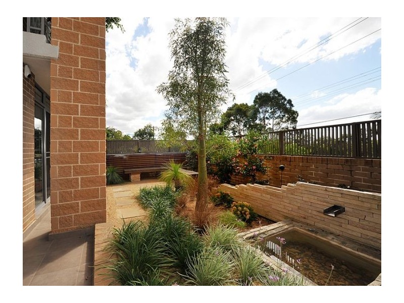 2/33 Cecil Avenue, Castle Hill NSW 2154
