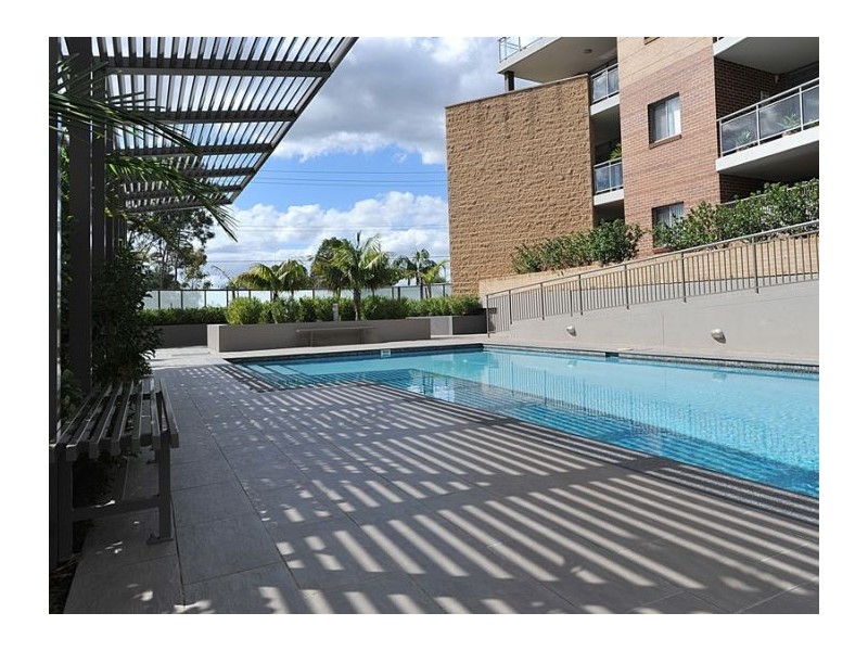 2/33 Cecil Avenue, Castle Hill NSW 2154