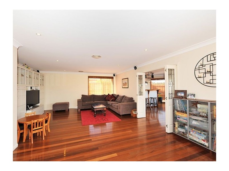12 Oak Tree Gr, Kellyville NSW 2155