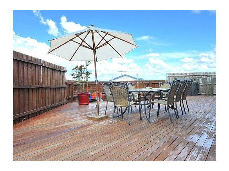 12 Oak Tree Gr, Kellyville NSW 2155