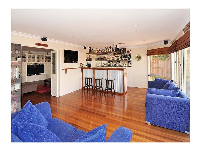 12 Oak Tree Gr, Kellyville NSW 2155