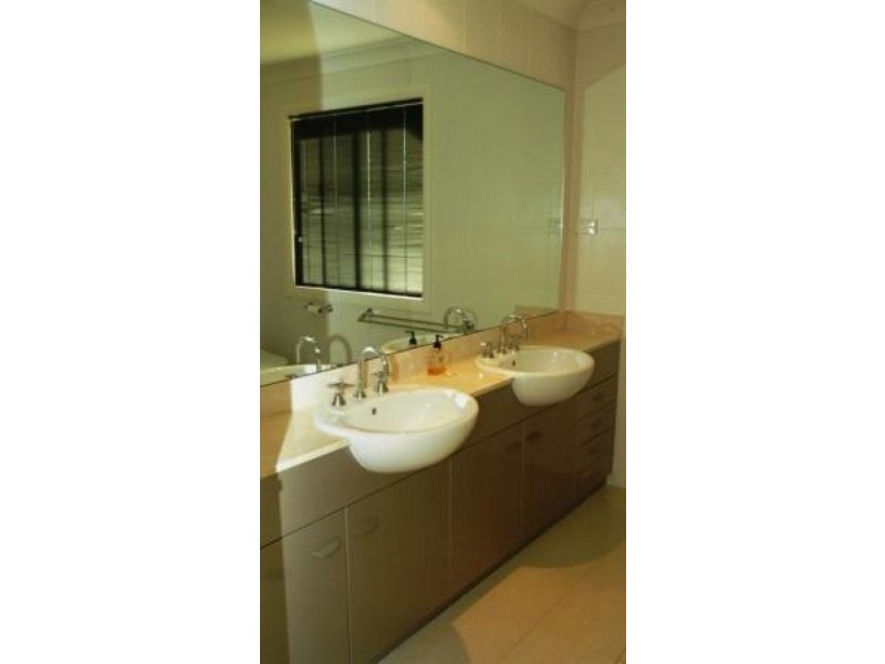 7 St Simon Place, Castle Hill NSW 2154