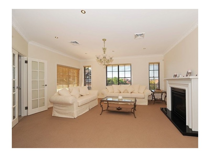 11 Carina Place, Castle Hill NSW 2154