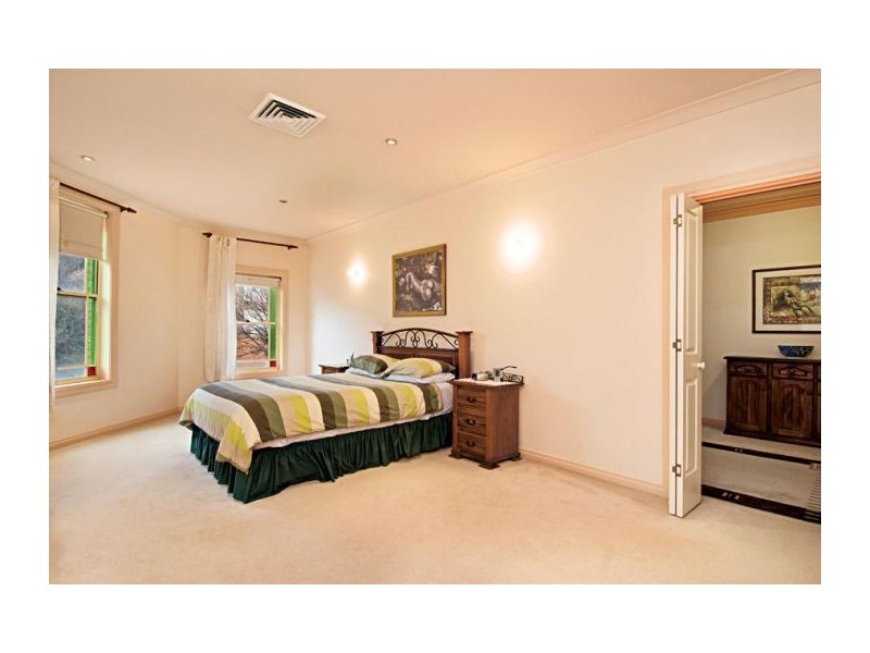 8 Williamtown Court, Glenhaven NSW 2156