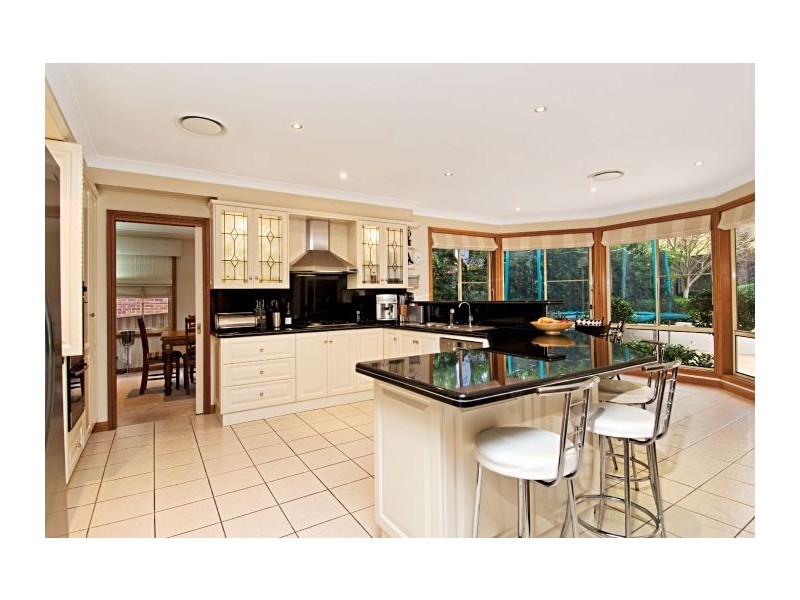 35 Gray Spence Cres, West Pennant Hills NSW 2125