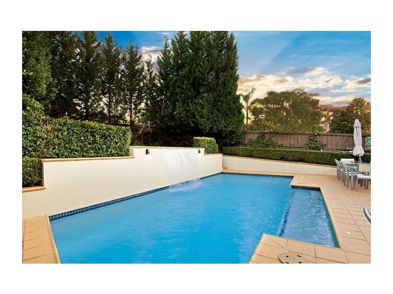 35 Gray Spence Cres, West Pennant Hills NSW 2125