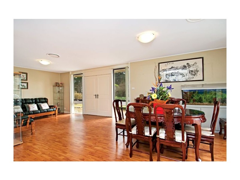 6 Gordon Avenue, Castle Hill NSW 2154