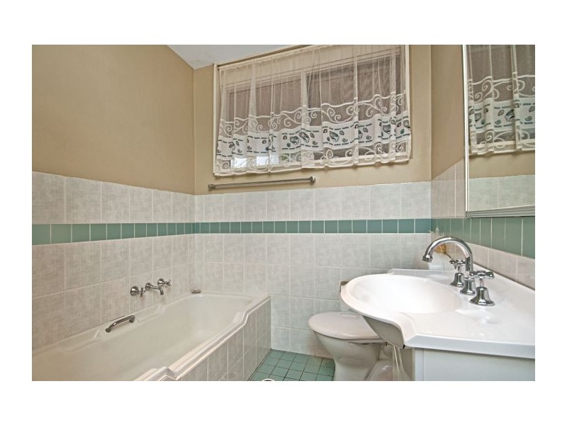 6 Gordon Avenue, Castle Hill NSW 2154