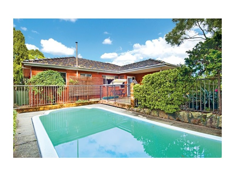 36 Iona Av, North Rocks NSW 2151